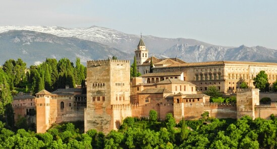 Alhambra and Generalife Gardens: 5 tips to visit this gem in Granada