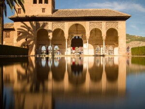 Alhambra palazzo moresco interno