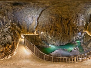 Grotte di San Canziano panorama