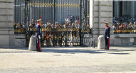 Palazzo Reale Madrid guardie al cancello