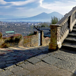 Napoli a Piedi - Itinerario da Via Foria a Capodimonte