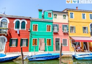 case colorate burano venezia vivicity
