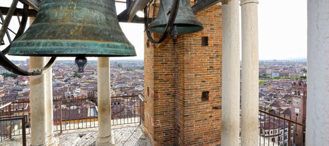 Sali sulla Torre dei Lamberti e goditi una vista mozzafiato su Verona
