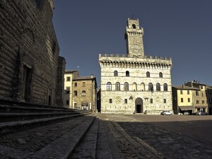 montepulciano piazza grande